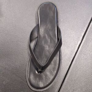 Black Flip Flop Style Sandels